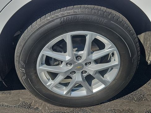 Used 2022 Chevrolet Equinox LT AWD/4WD image 6