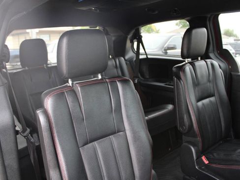 Used 2019 Dodge Grand Caravan GT FWD image 9