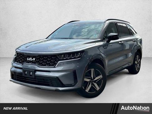 Used 2023 Kia Sorento S FWD image 1