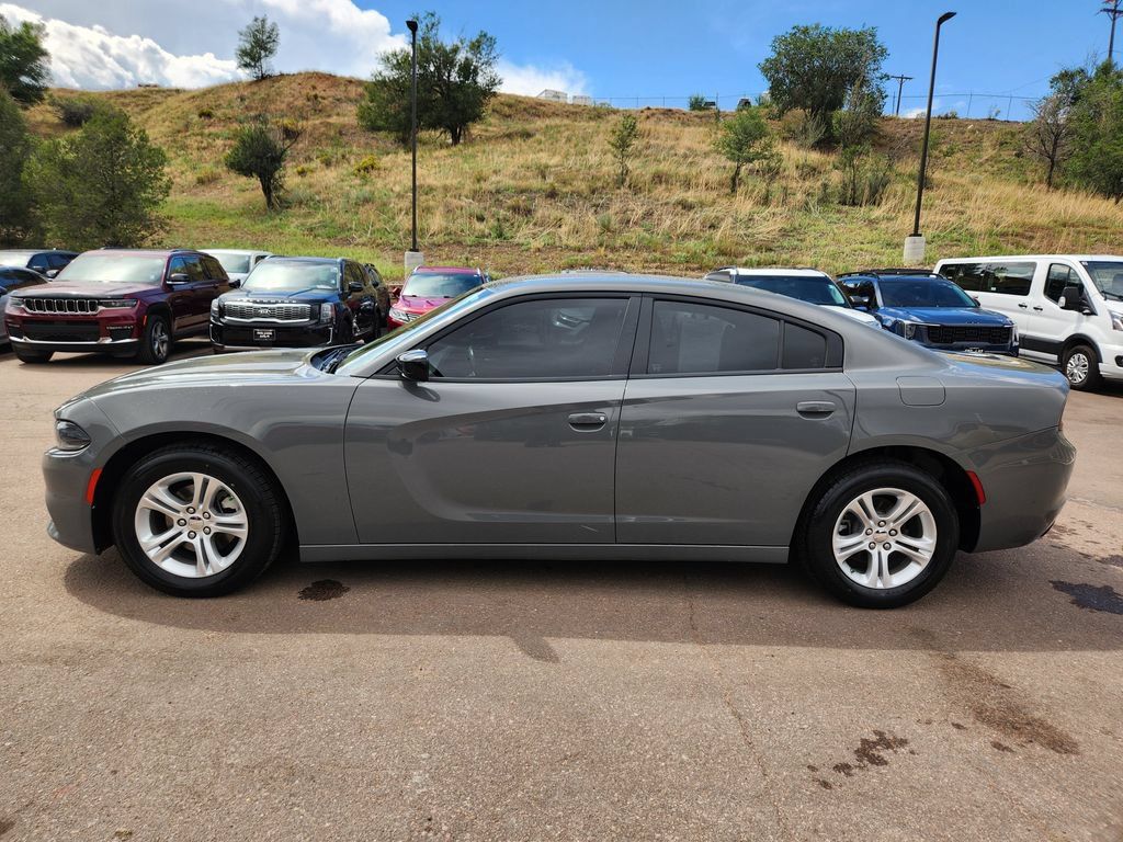 Used 2023 Dodge Charger SXT RWD image 4