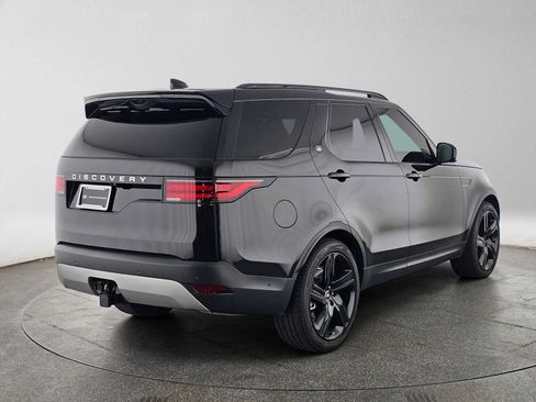 Used 2025 Land Rover Discovery S AWD/4WD image 5