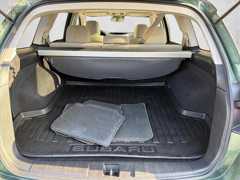 Used 2014 Subaru Outback 2.5i Premium image 25