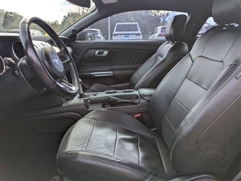 Used 2019 Ford Mustang GT Premium image 13