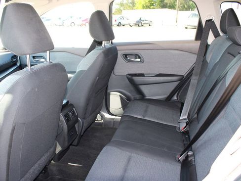 Used 2023 Nissan Rogue SV FWD image 11