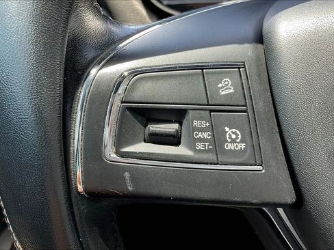Used 2018 Maserati Levante AWD/4WD image 11