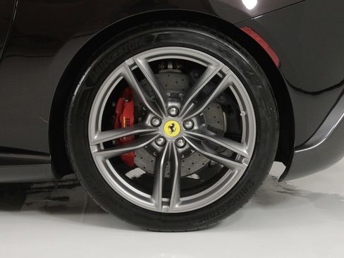Certified 2024 Ferrari Roma Spider RWD image 25
