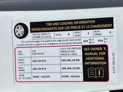 Used 2023 Mercedes-Benz GLB 250 image 3