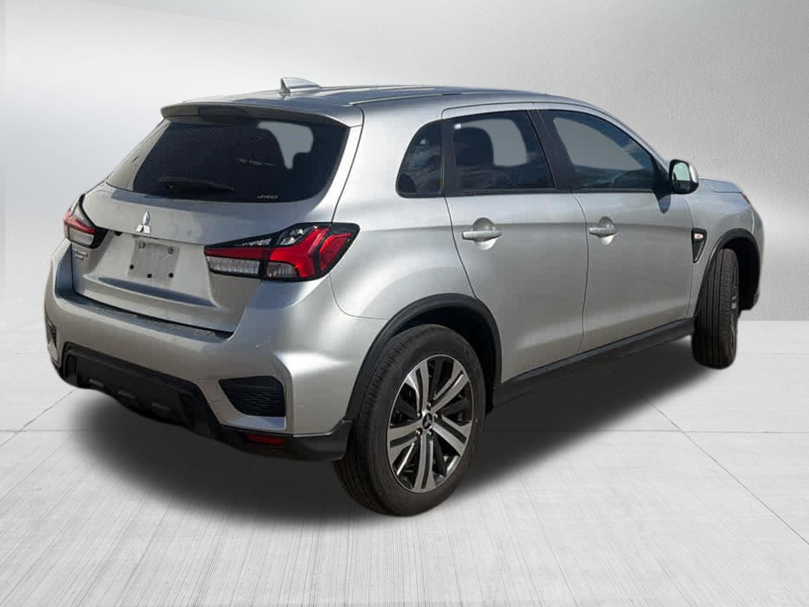 Used 2025 Mitsubishi Outlander Sport ES AWD/4WD image 4