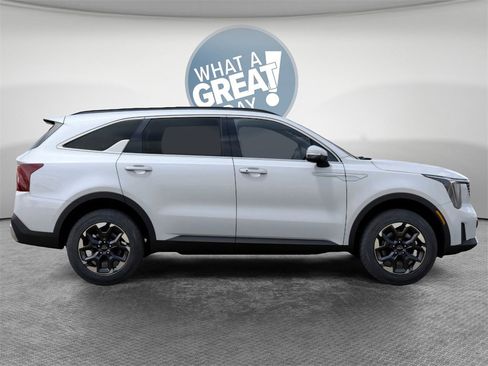 New 2026 Kia Sorento S image 7