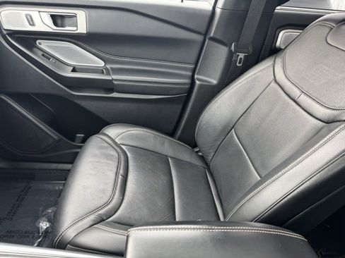 Used 2020 Ford Explorer ST w/ ST Street Pack image 22