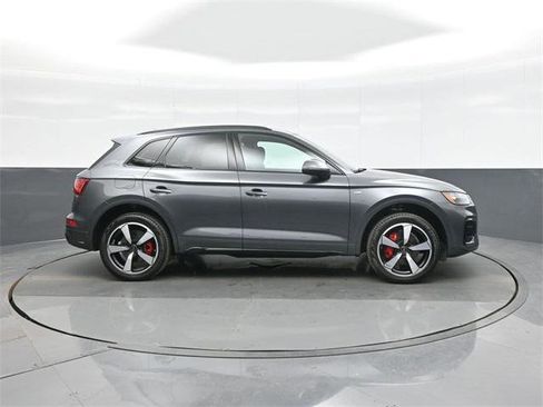 Used 2024 Audi Q5 2.0T Premium Plus w/ Premium Plus Package image 8