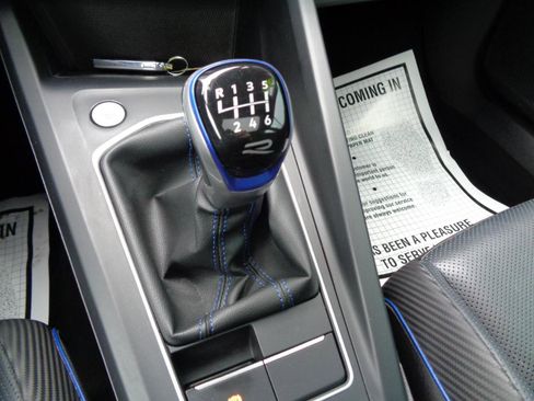 Used 2022 Volkswagen Golf R 2.0T Manual image 12