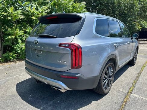 Used 2021 Kia Telluride SX w/ Towing Package FWD image 3