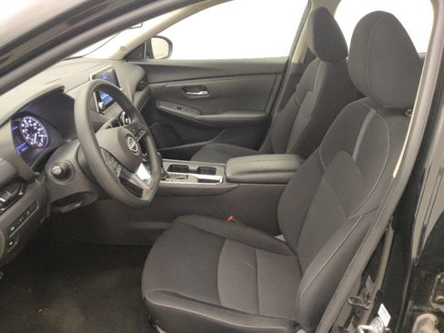 Used 2024 Nissan Sentra SV image 17