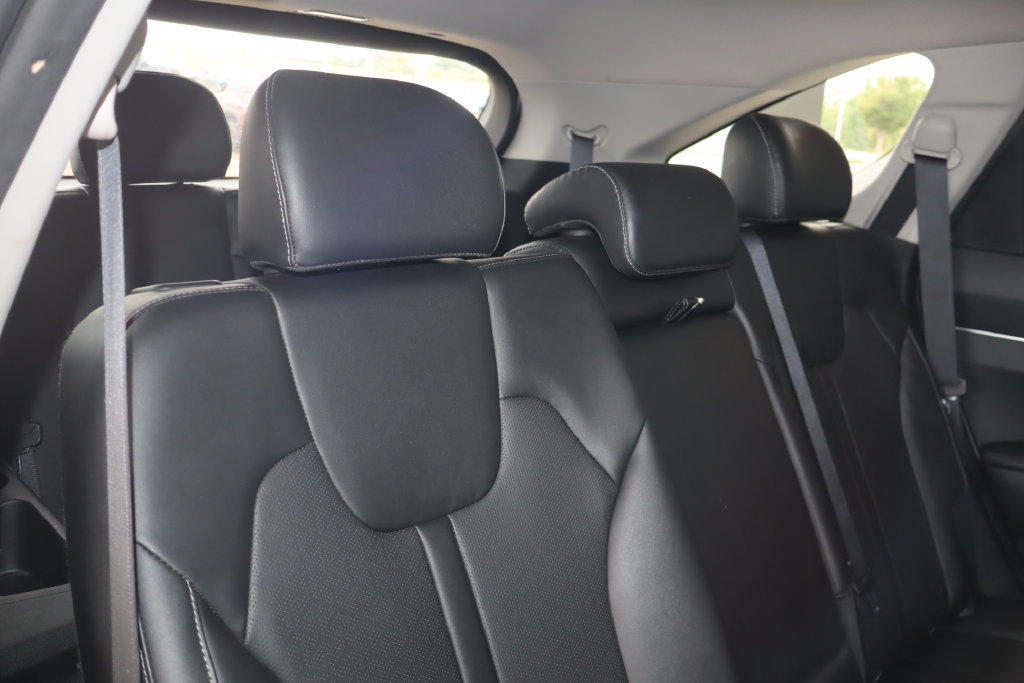 Used 2022 Kia Sorento S w/ Panoramic Sunroof Package AWD/4WD image 44