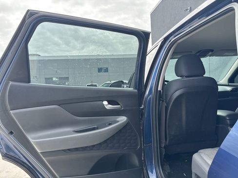 Used 2023 Hyundai Santa Fe SE w/ Winter Weather Package image 13