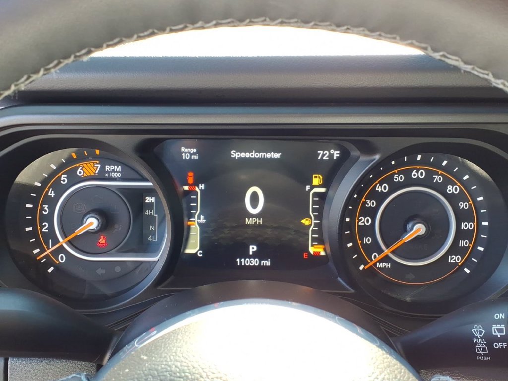 Certified 2026 Jeep Wrangler Unlimited Sahara AWD/4WD image 6