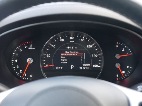 Used 2020 Kia Sorento SX image 21