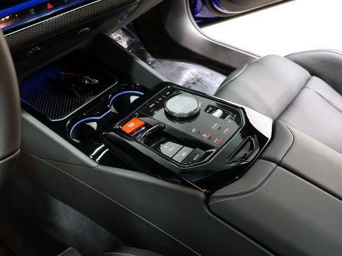 Used 2025 BMW M5 Touring image 46