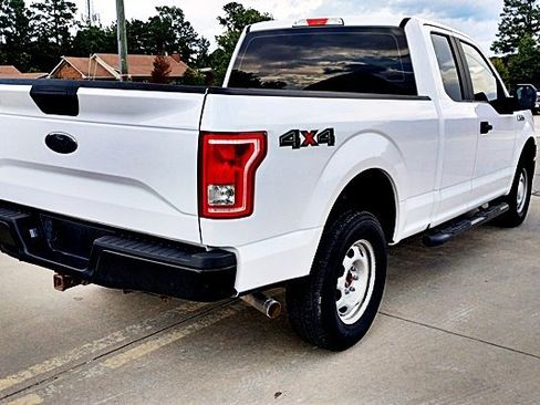 Used 2017 Ford F150 XL w/ Equipment Group 101A Mid image 9