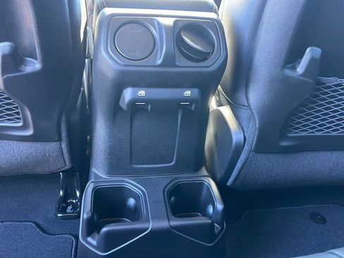 New 2026 Jeep Gladiator Sport AWD/4WD image 27