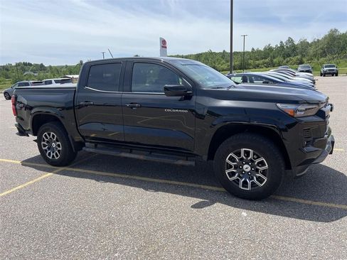 Used 2023 Chevrolet Colorado Z71 w/ Z71 Convenience Package 2 AWD/4WD image 7