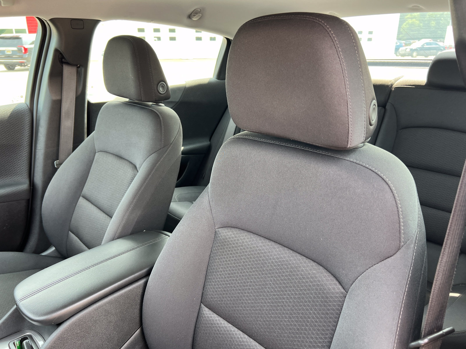 Used 2025 Chevrolet Malibu LT FWD image 11