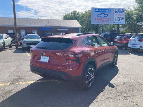 New 2026 Chevrolet Trax RS w/ Driver Confidence Package FWD image 7