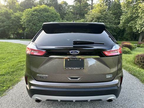 Used 2019 Ford Edge SEL w/ Equipment Group 201A AWD/4WD image 9