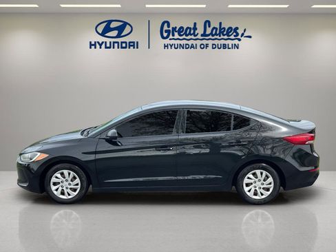 Used 2018 Hyundai Elantra SE FWD image 2