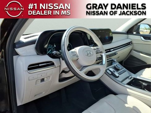 Used 2024 Hyundai Palisade Calligraphy FWD image 11