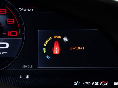Used 2025 Ferrari Purosangue AWD/4WD image 37