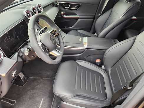 Used 2026 Mercedes-Benz GLC 300 4MATIC image 11