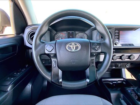 Used 2020 Toyota Tacoma SR w/ SR Convenience Package RWD image 6