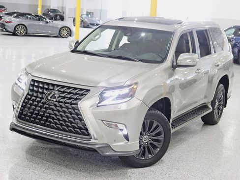 Used 2023 Lexus GX 460 Premium w/ Accessory Package AWD/4WD image 5