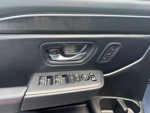 Used 2025 Honda Pilot Black Edition image 13