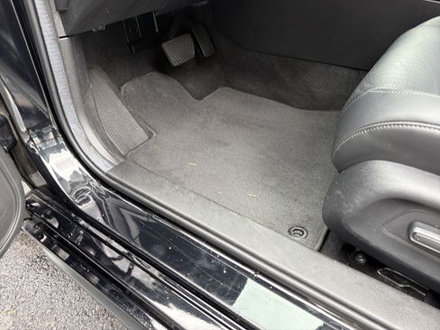Used 2024 Honda Civic EX-L image 17
