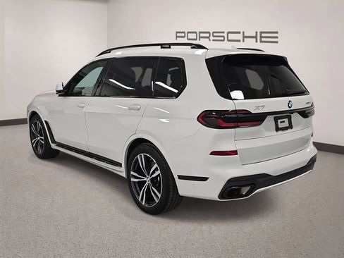 Used 2026 BMW X7 xDrive40i AWD/4WD image 3