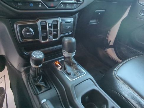Certified 2023 Jeep Wrangler Unlimited Sahara AWD/4WD image 15