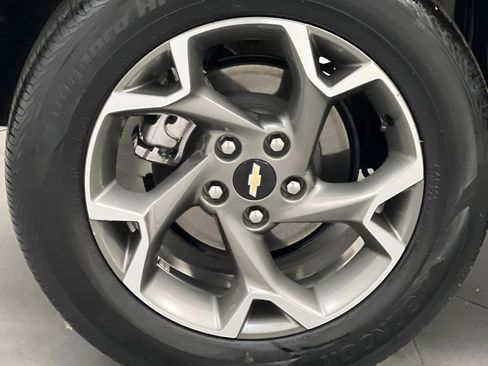 Used 2025 Chevrolet Trax LT w/ LT Convenience Package image 60