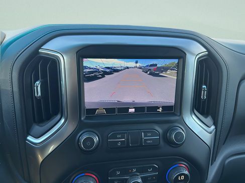 Used 2020 Chevrolet Silverado 1500 LTZ AWD/4WD image 26