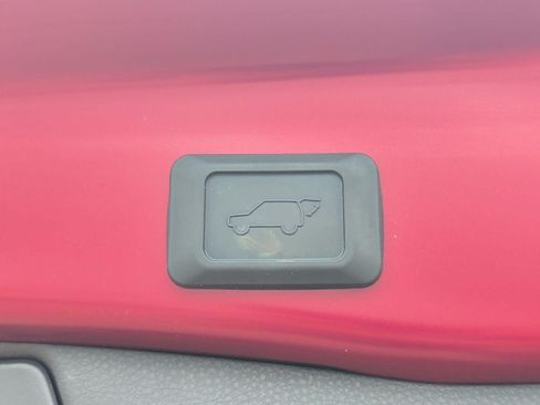Used 2023 Toyota RAV4 XLE w/ Convenience Package FWD image 28