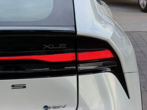 Used 2023 Toyota Prius XLE FWD image 56
