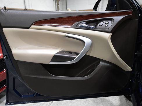 Used 2016 Buick Regal image 12