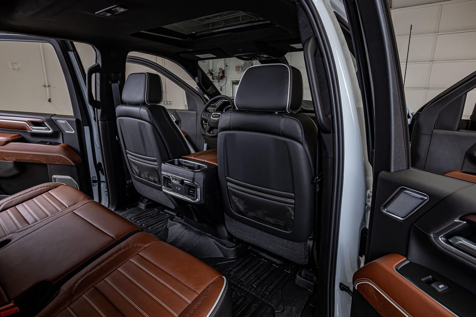 Used 2026 GMC Sierra 3500 Denali Ultimate AWD/4WD image 27