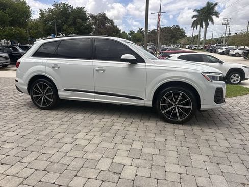 Used 2025 Audi Q7 2.0T Premium Plus w/ Premium Plus Package AWD/4WD image 15