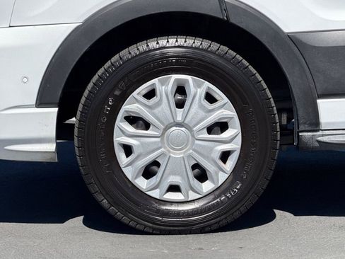 Used 2023 Ford Transit 350 XLT image 14