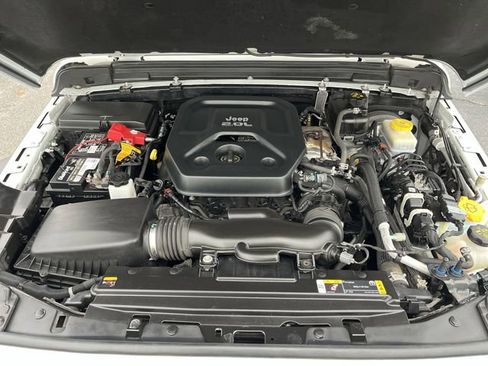 Used 2021 Jeep Wrangler Unlimited Sport AWD/4WD image 19