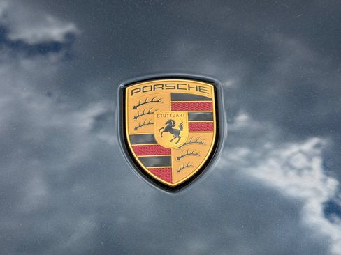 Used 2026 Porsche Cayenne AWD/4WD image 11