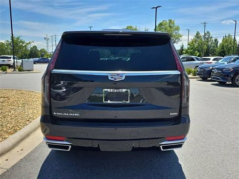 Used 2023 Cadillac Escalade Premium Luxury w/ Performance Package AWD/4WD image 5